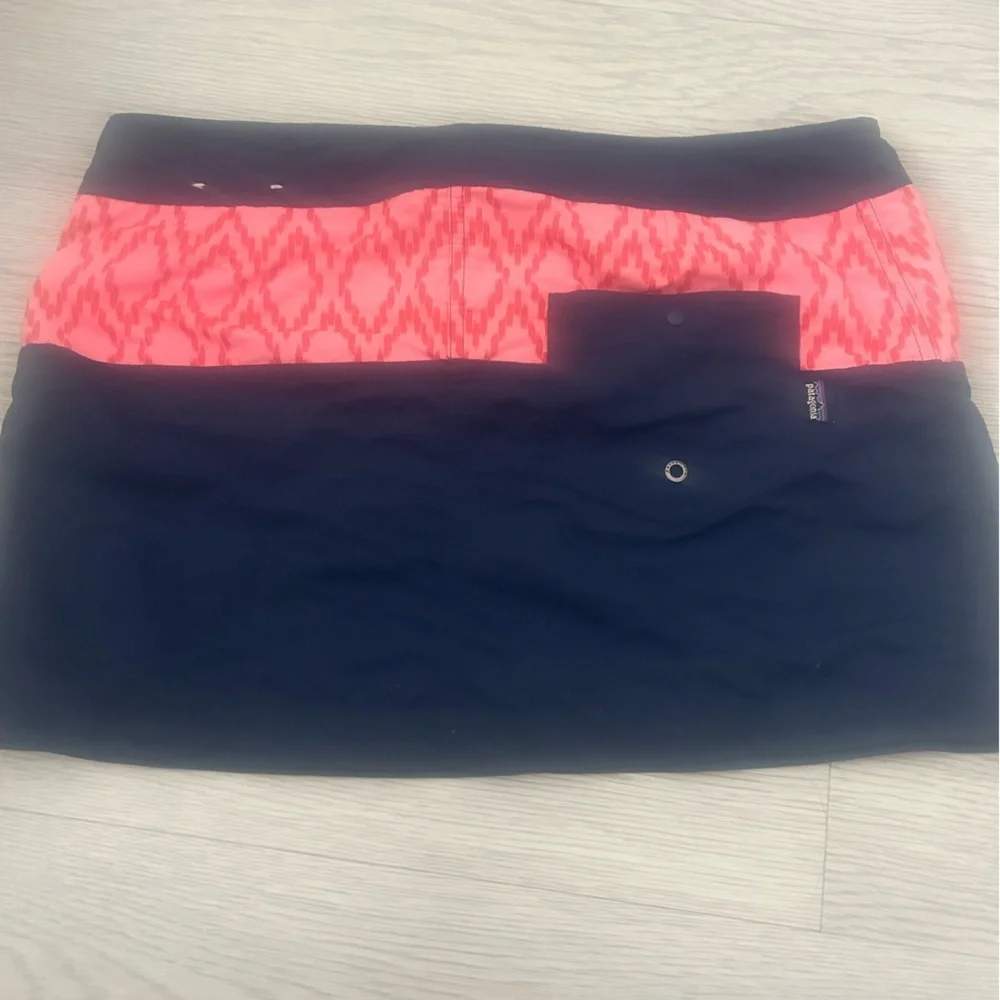 Patagonia Skirt. Size 6. - Picture 2 of 2